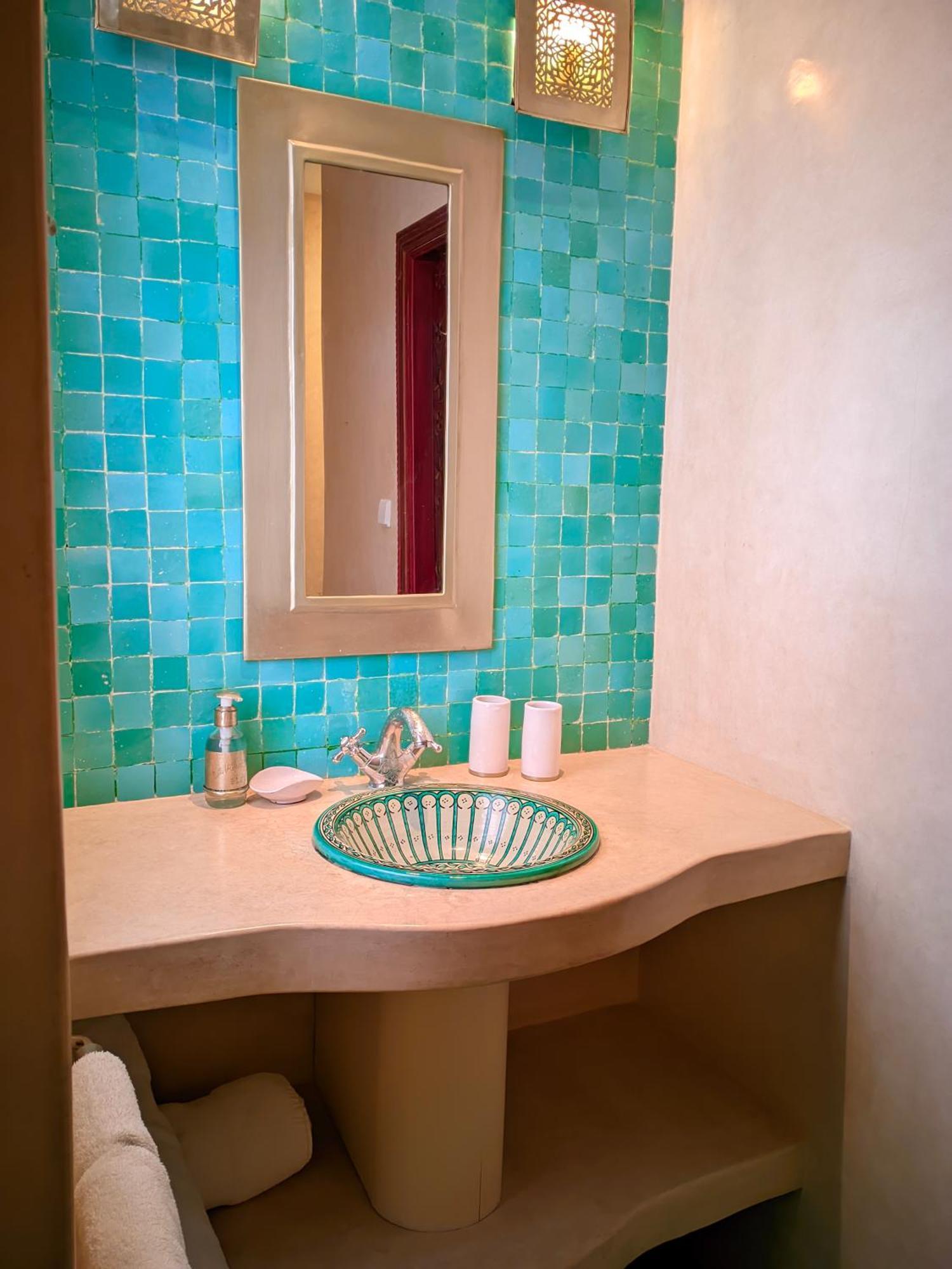 La Fontaine Bleue Otel Suvayr Dış mekan fotoğraf