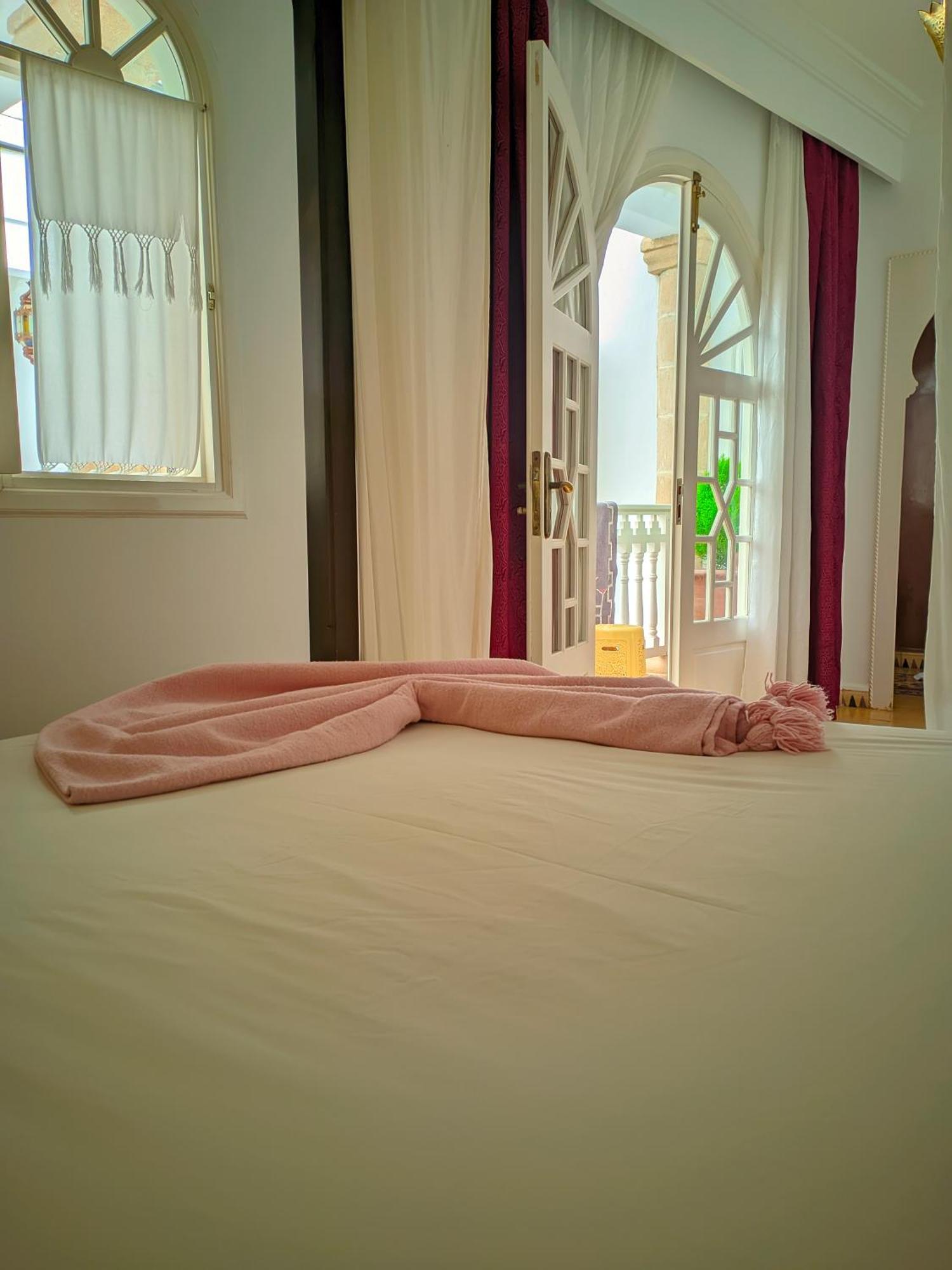La Fontaine Bleue Otel Suvayr Dış mekan fotoğraf